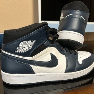 Jordan 1 Mid - “Armored Navy” Size 11